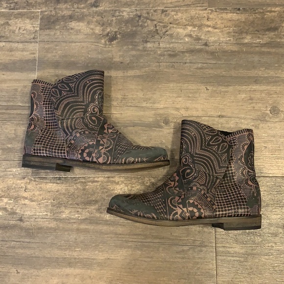 Free People Henna Booties - Picture 1 of 7
